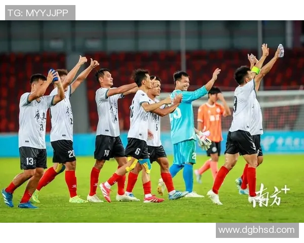 足球明星夏日消暑吃雪糕视频大揭秘让你见证他们的可爱一面